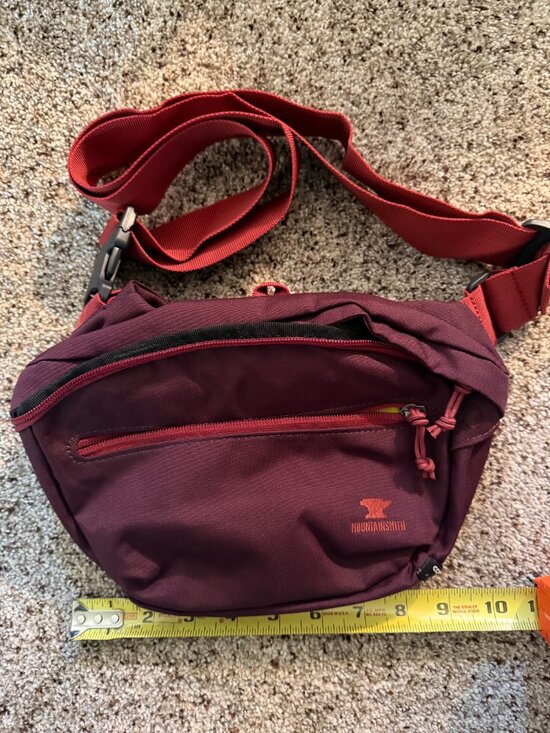 Mountainsmith Handbags - Mountainsmith Knockabout Maroon Red Lumbar Fanny Waist Pack Bum Bag Hybrid Sling